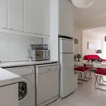Flat -200m Center-2 Baths- 3 Bedrooms 5pers 公寓 *