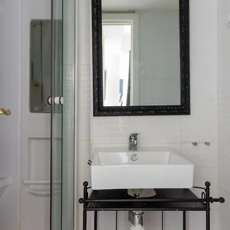 Flat -200m Center-2 Baths- 3 Bedrooms 5pers Lejlighed Málaga