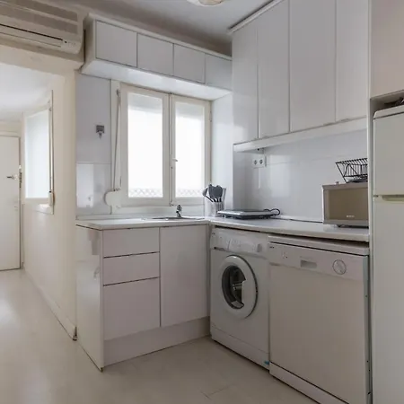 Lejlighed Flat -200m Center-2 Baths- 3 Bedrooms 5pers